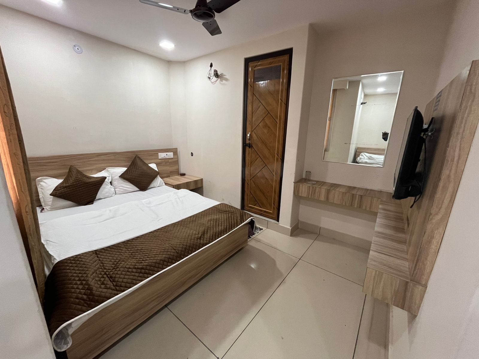 The HOTEL PRAKASH