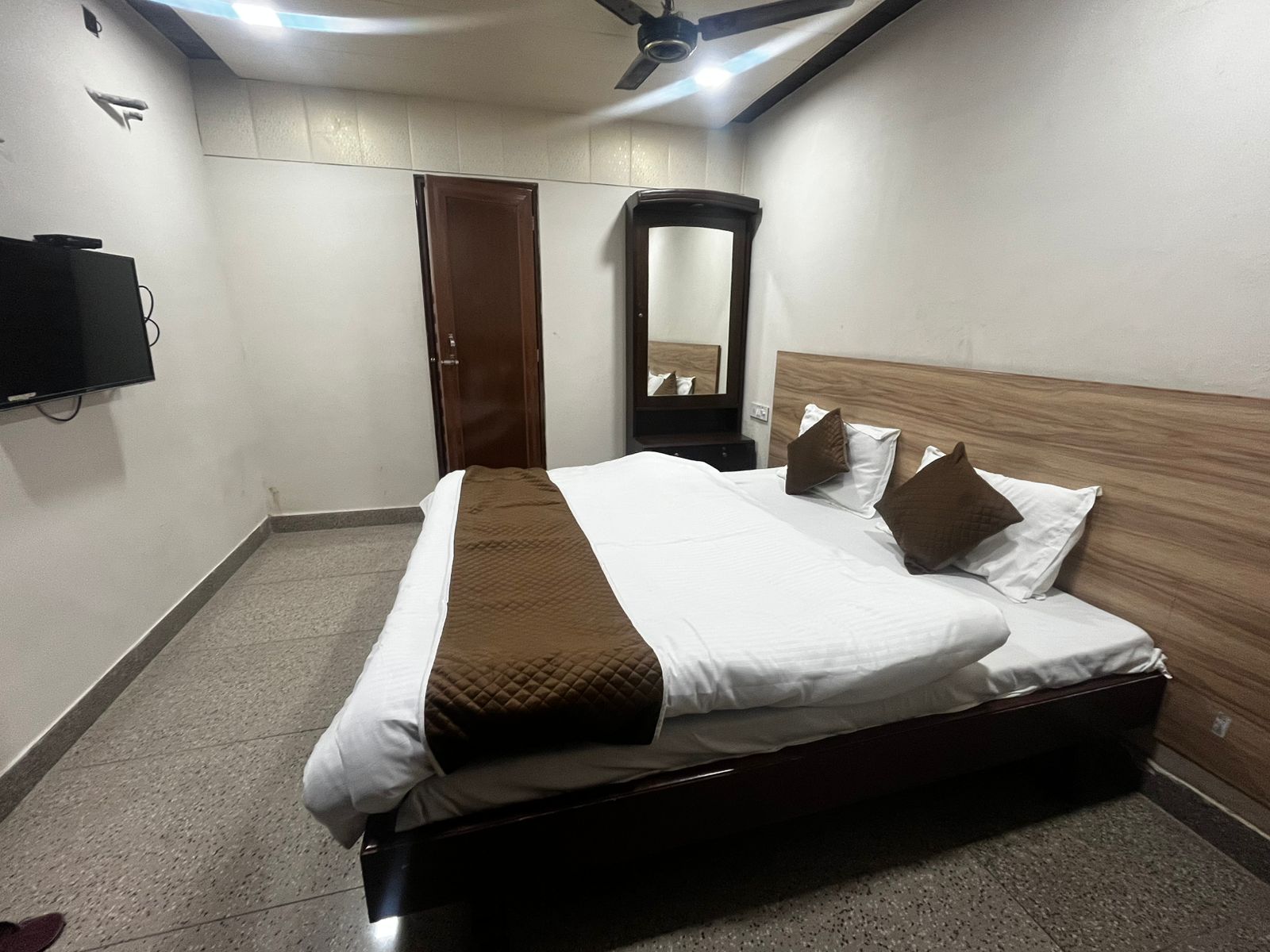 The HOTEL PRAKASH
