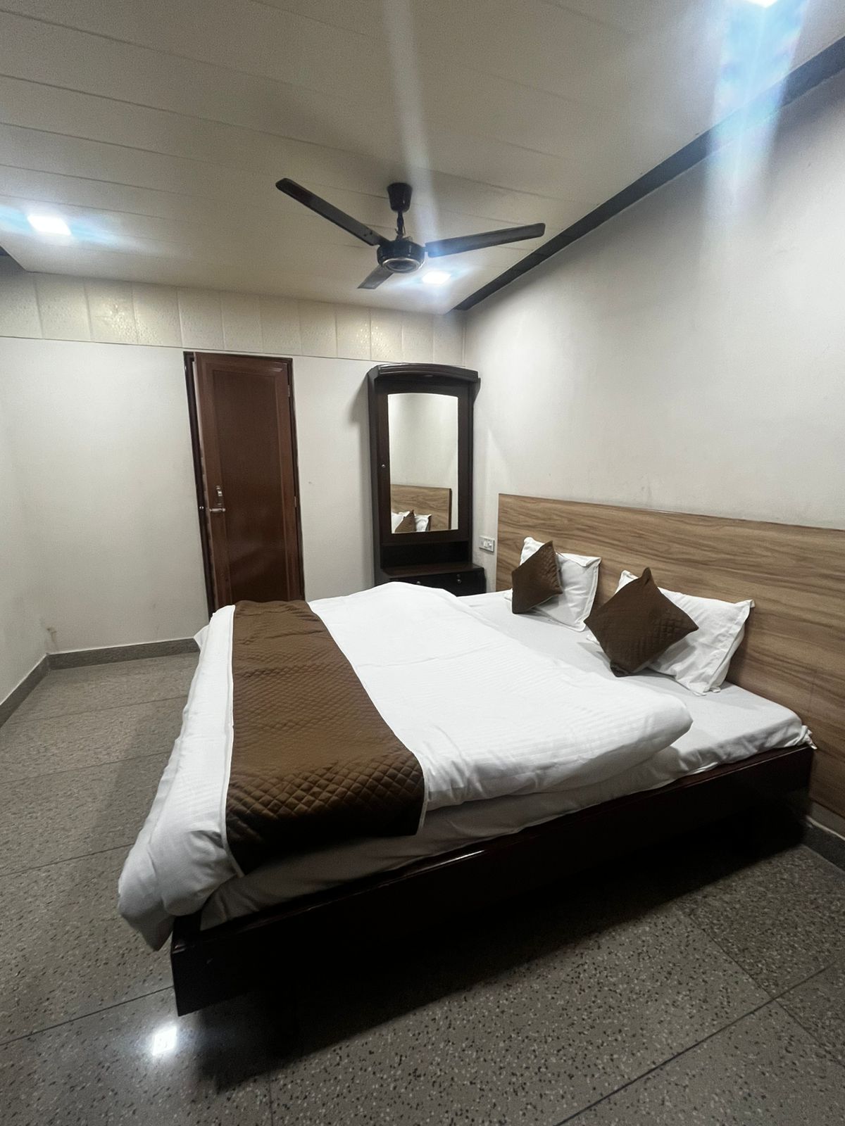 The HOTEL PRAKASH